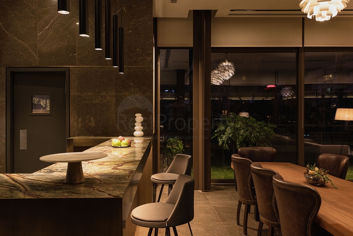 ضمن افخم مجمعات اسطنبول - منطقة شيشلي المركزية - شقق وبنتهاوس بتصاميم متنوعة .