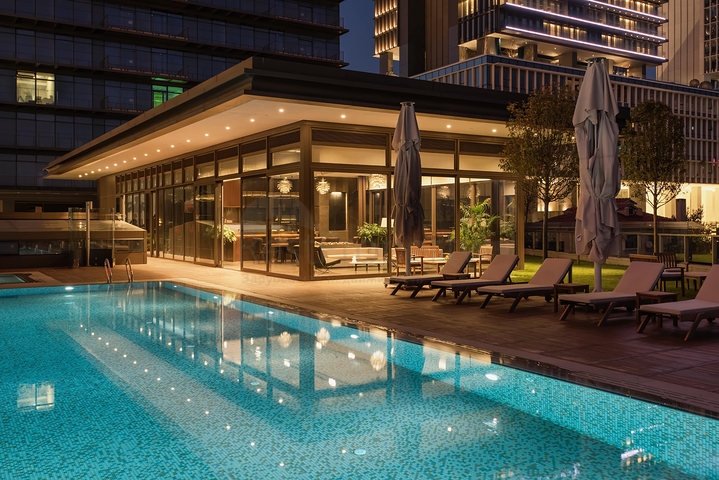 ضمن افخم مجمعات اسطنبول - منطقة شيشلي المركزية - شقق وبنتهاوس بتصاميم متنوعة .