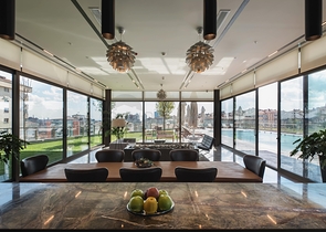 ضمن افخم مجمعات اسطنبول - منطقة شيشلي المركزية - شقق وبنتهاوس بتصاميم متنوعة .