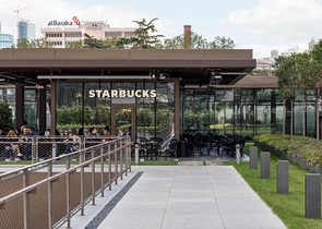 ضمن افخم مجمعات اسطنبول - منطقة شيشلي المركزية - شقق وبنتهاوس بتصاميم متنوعة .