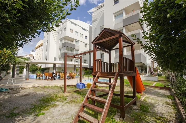 شقة واسعة 3 + 1 مع الأثاث في هورما كونيالتي