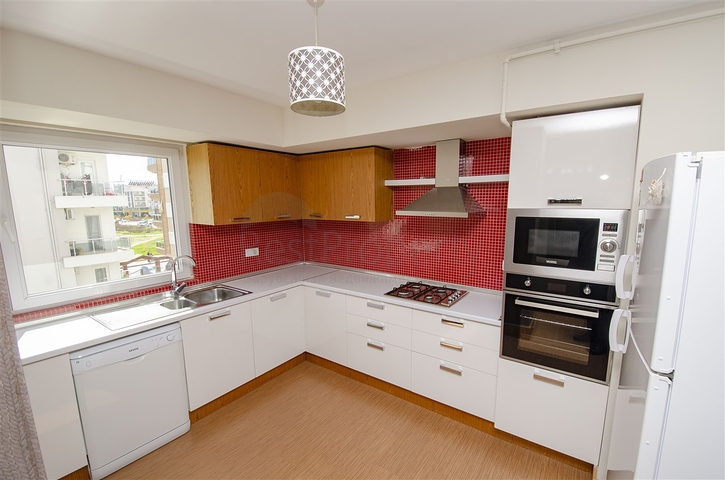 شقة واسعة 3 + 1 مع الأثاث في هورما كونيالتي