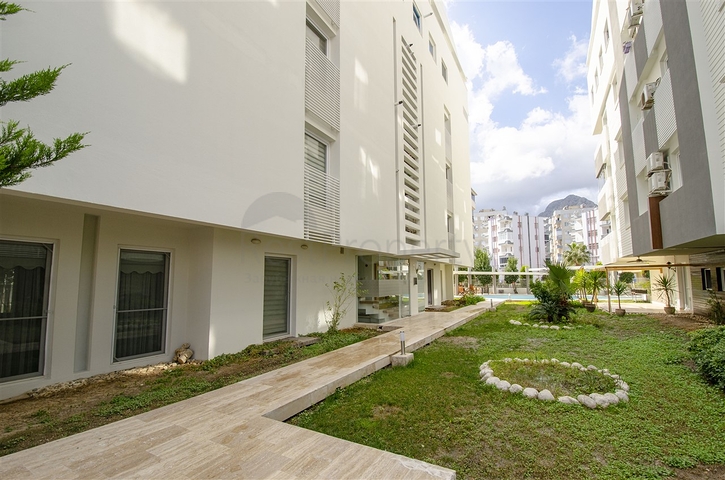 شقة واسعة 3 + 1 مع الأثاث في هورما كونيالتي