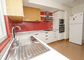 شقة واسعة 3 + 1 مع الأثاث في هورما كونيالتي