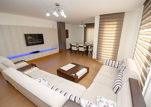 شقة واسعة 3 + 1 مع الأثاث في هورما كونيالتي