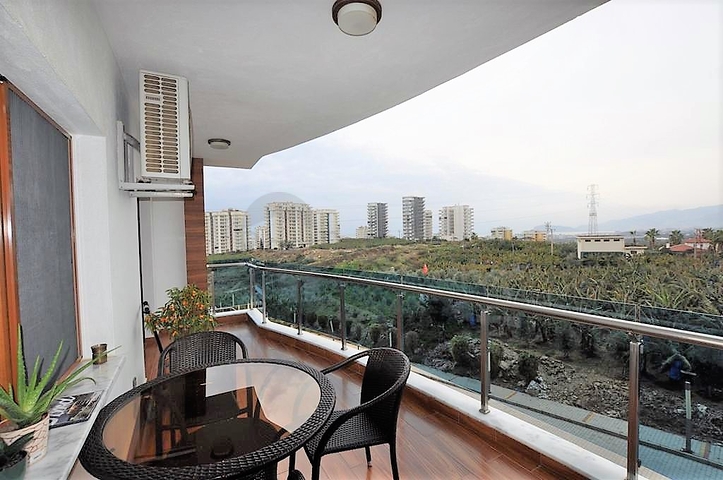 للراغبين بمنزل للعطلات - شقة غرفتين وصالة - ضمن مجمع 5نجوم -في الانيا 