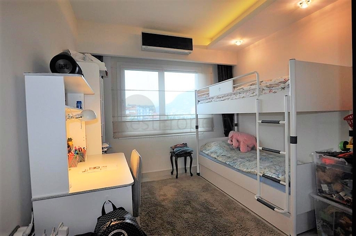 للراغبين بمنزل للعطلات - شقة غرفتين وصالة - ضمن مجمع 5نجوم -في الانيا 