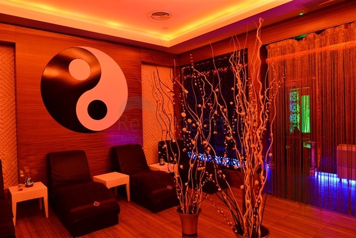 للراغبين بمنزل للعطلات - شقة غرفتين وصالة - ضمن مجمع 5نجوم -في الانيا 