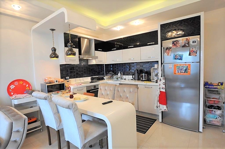 للراغبين بمنزل للعطلات - شقة غرفتين وصالة - ضمن مجمع 5نجوم -في الانيا 