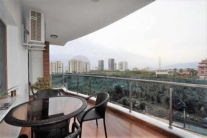 للراغبين بمنزل للعطلات - شقة غرفتين وصالة - ضمن مجمع 5نجوم -في الانيا 