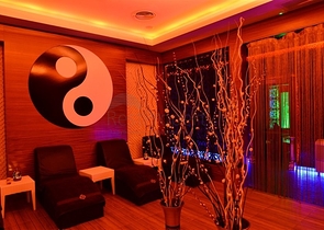 للراغبين بمنزل للعطلات - شقة غرفتين وصالة - ضمن مجمع 5نجوم -في الانيا 