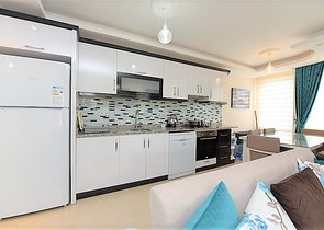 قريبة من البحر -شقة مفروشة - غرفتين وصالة -ضمن مجمع سكني -مهموتلار / الانيا 