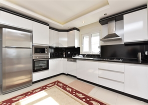 شقة 2 غرفة وصالة - فرش فاخر - ضمن مجمع سكني - في مهموتلار / الانيا 