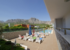 شقة بغرفة نوم واحدة في مجمع عند سفح جبال طوروس