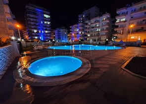 مجمع سكني حديث وقريب من البحر - شقق متنوعة - في مهموتلار / الانيا 