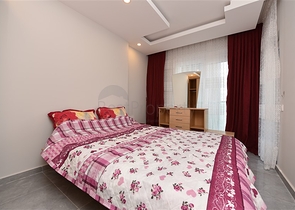 شقق غرفة وصالة مفروشة - ضمن مجمع حديث في الانيا / مهموتلار 