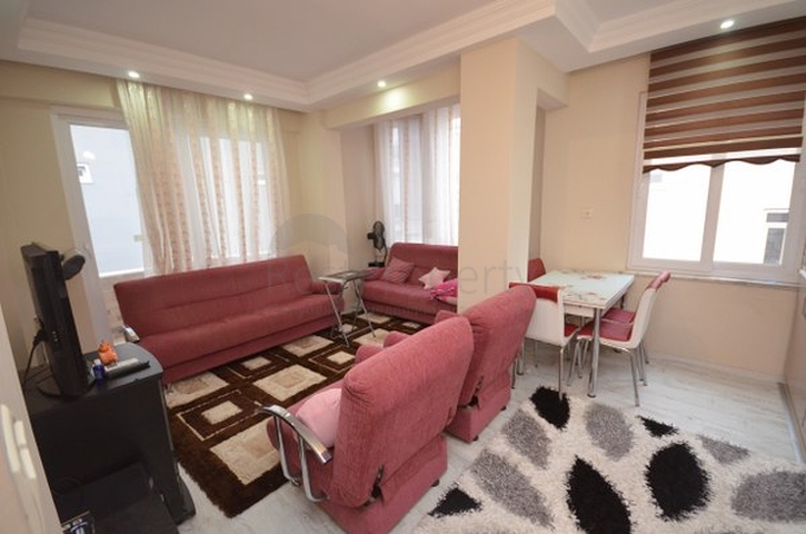 سعر مغري - شقة مفروشة - تصميم غرفة وصالة - في مهموتلار / الانيا 