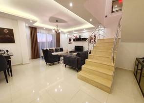 دوبلكس فاخرة - غرفتين وصالة - مهموتلار / الانيا 