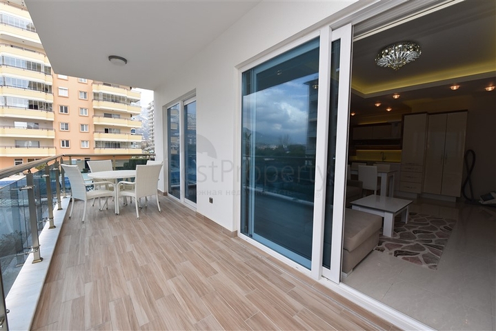 شقة بغرفة نوم واحدة في مجمع مع البنية التحتية 