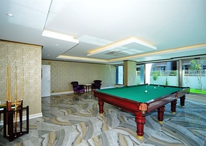 شقة بغرفة نوم واحدة في مجمع مع البنية التحتية 