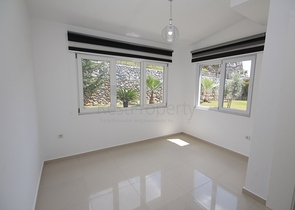 فيلا مستقلة مع ارض 1000 متر - اطلالة بحر - في اوبا / الانيا 