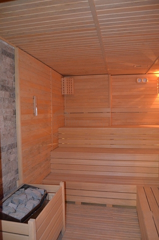 مجمع سكني 5 نجوم - قريب من البحر -شقة غرفة وصالة - في كاستل / الانيا 