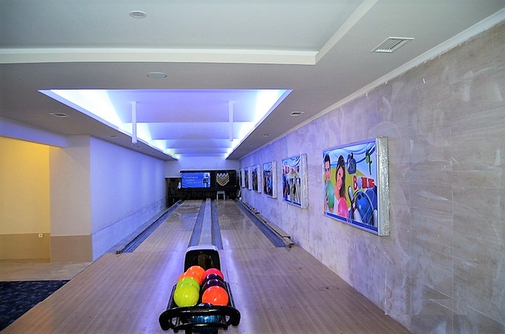 مجمع سكني 5 نجوم - قريب من البحر -شقة غرفة وصالة - في كاستل / الانيا 