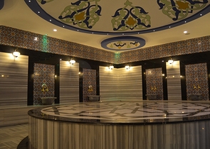 مجمع سكني 5 نجوم - قريب من البحر -شقة غرفة وصالة - في كاستل / الانيا 