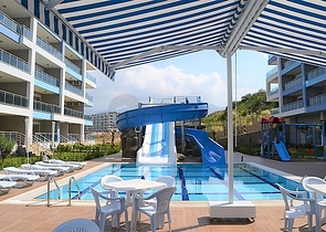 مجمع سكني 5 نجوم - قريب من البحر -شقة غرفة وصالة - في كاستل / الانيا 