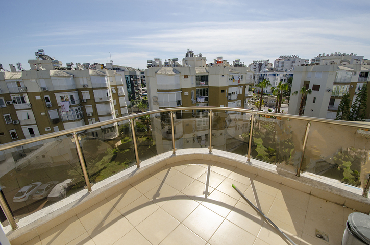 شقة بغرفة نوم واحدة في مجمع 450 متر من البحر في أنطاليا