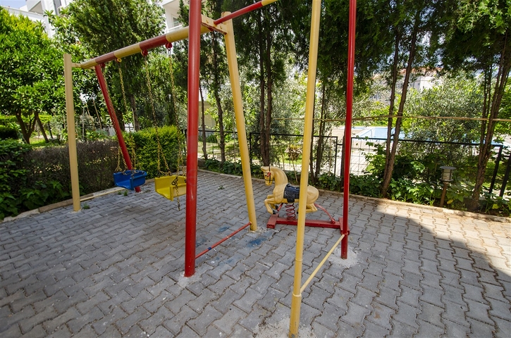 شقة 1 + 1 في منطقة ليمان كونيالتي 800 م على البحر