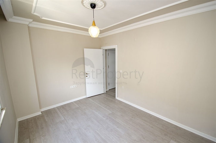 شقة 1 + 1 في منطقة ليمان كونيالتي 800 م على البحر