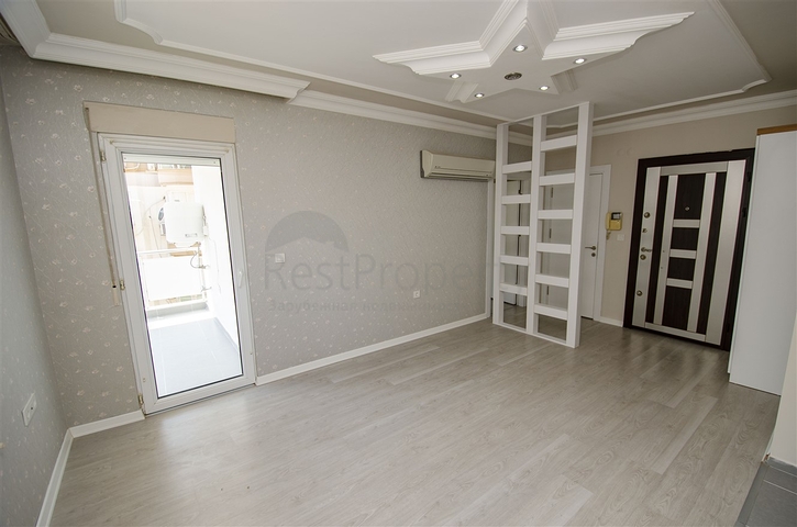 شقة 1 + 1 في منطقة ليمان كونيالتي 800 م على البحر