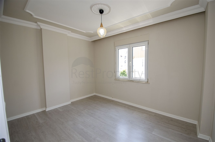 شقة 1 + 1 في منطقة ليمان كونيالتي 800 م على البحر