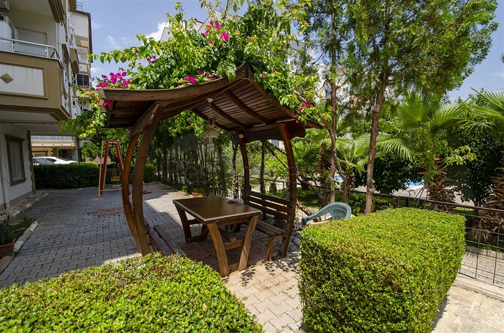 شقة 1 + 1 في منطقة ليمان كونيالتي 800 م على البحر