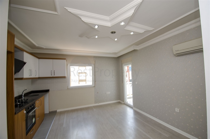 شقة 1 + 1 في منطقة ليمان كونيالتي 800 م على البحر