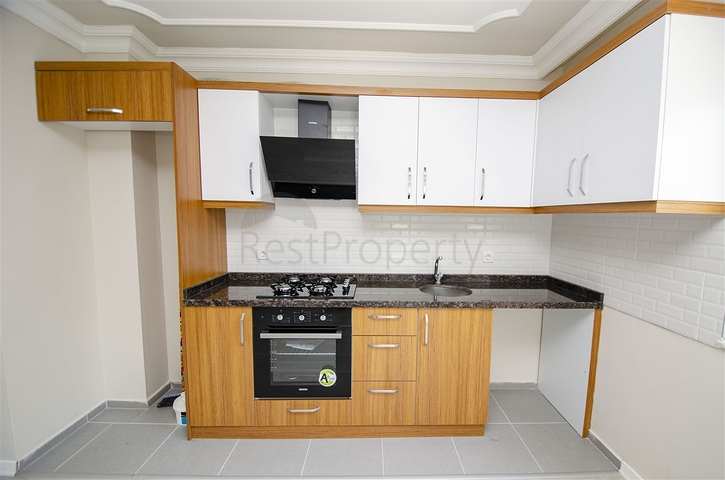 شقة 1 + 1 في منطقة ليمان كونيالتي 800 م على البحر