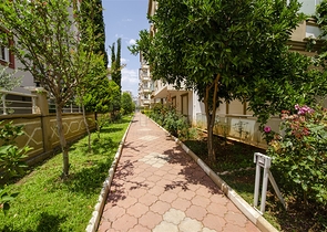 شقة 1 + 1 في منطقة ليمان كونيالتي 800 م على البحر