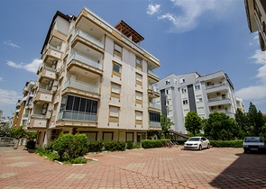 شقة 1 + 1 في منطقة ليمان كونيالتي 800 م على البحر