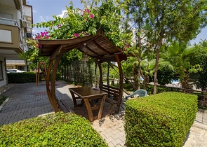 شقة 1 + 1 في منطقة ليمان كونيالتي 800 م على البحر