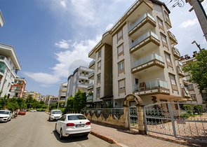 شقة 1 + 1 في منطقة ليمان كونيالتي 800 م على البحر