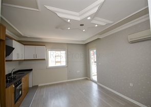 شقة 1 + 1 في منطقة ليمان كونيالتي 800 م على البحر