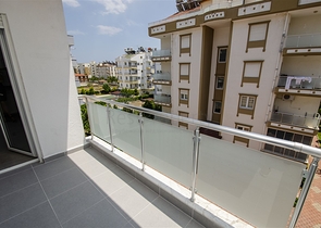 شقة 1 + 1 في منطقة ليمان كونيالتي 800 م على البحر