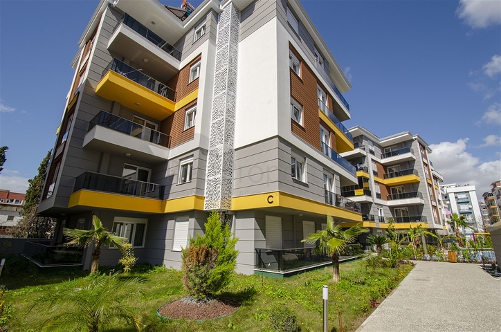 شقق 2 + 1 و 3 + 1 في مشروع جاهز في وسط مدينة أنطاليا