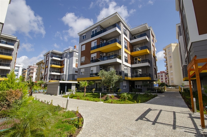 شقق 2 + 1 و 3 + 1 في مشروع جاهز في وسط مدينة أنطاليا