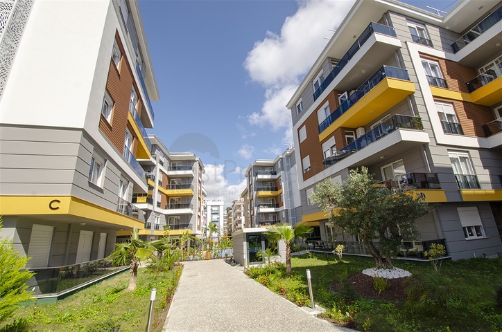 شقق 2 + 1 و 3 + 1 في مشروع جاهز في وسط مدينة أنطاليا