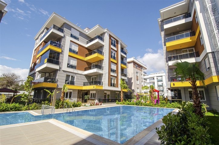 شقق 2 + 1 و 3 + 1 في مشروع جاهز في وسط مدينة أنطاليا