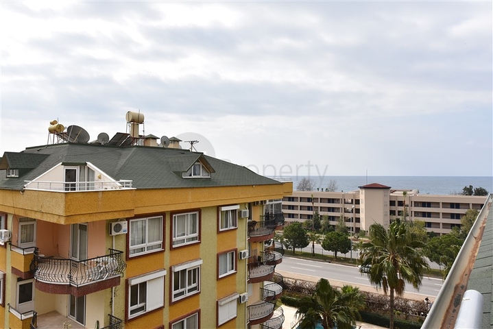 اطلالة بحر - دوبلكس اربع غرف وصالة - مفروشة - في منطقة كاستل / الانيا 