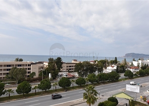 اطلالة بحر - دوبلكس اربع غرف وصالة - مفروشة - في منطقة كاستل / الانيا 