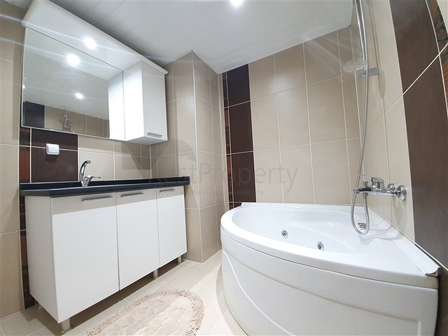 قريبة من البحر - شقة مفروشة - 2 غرفة وصالة - في مهموتلار / الانيا 